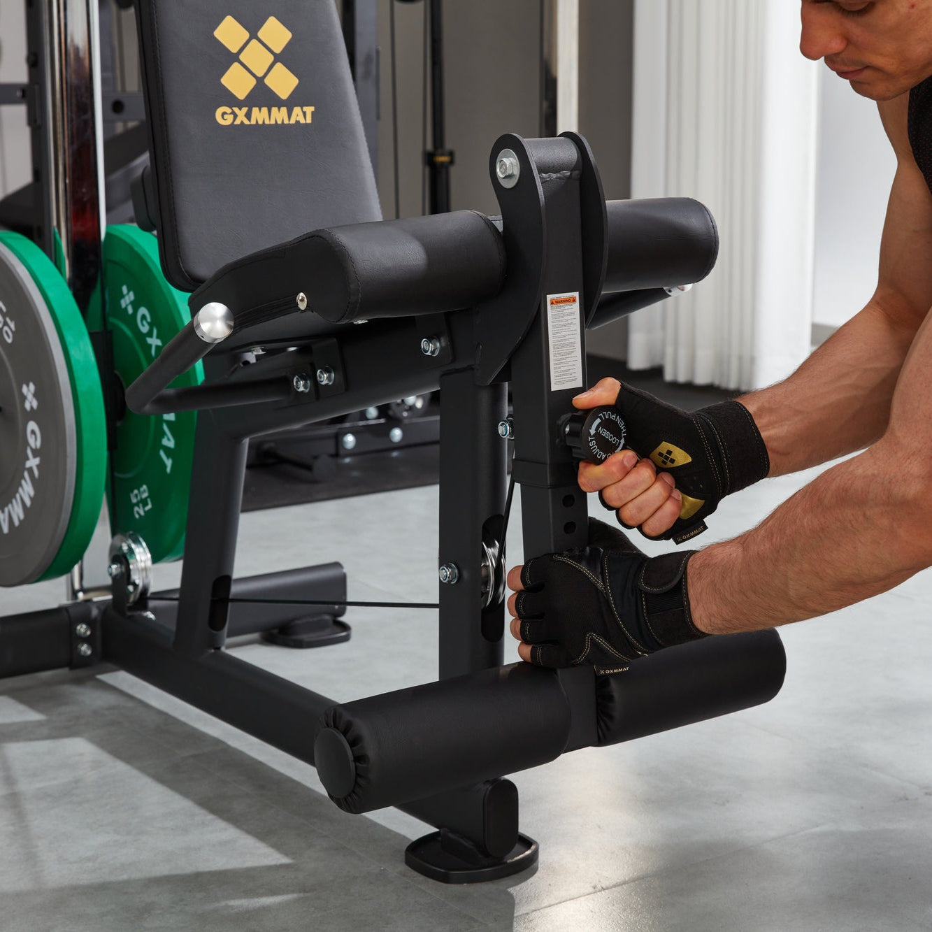 Leg Extension Curl Machine