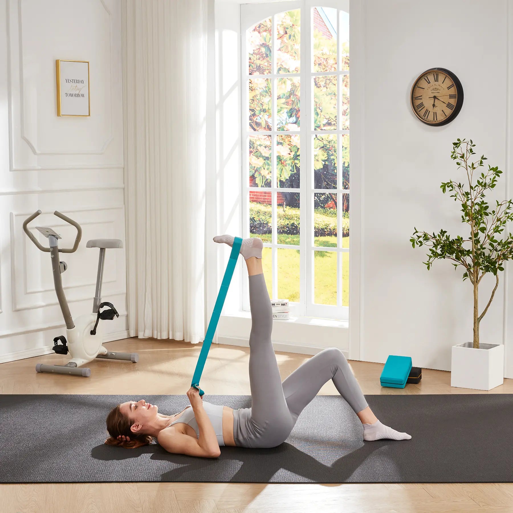 Gxmmat Large Yoga Mat with barefoot 6'x4'x7mm Thick Workout Mat for Home Gym